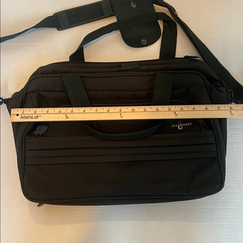 ATLANTIC CARRY-ON TRAVEL-OVERNIGHT LUGGAGE TOTE BAG WITH SHOULDER STRAP